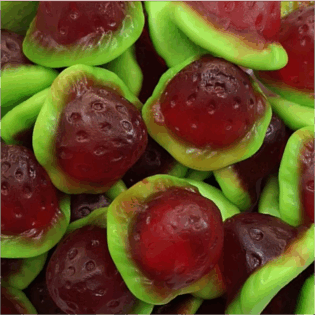 Żelki "Truskawka w zielonej spódniczce" jogurtowo-owocowe nadziewane musem truskawkowym