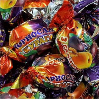 Śliwka + morela z orzechem włoskim w czekoladzie