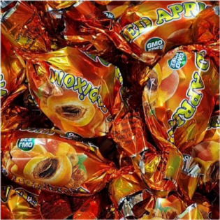 Morela z orzechem włoskim w czekoladzie